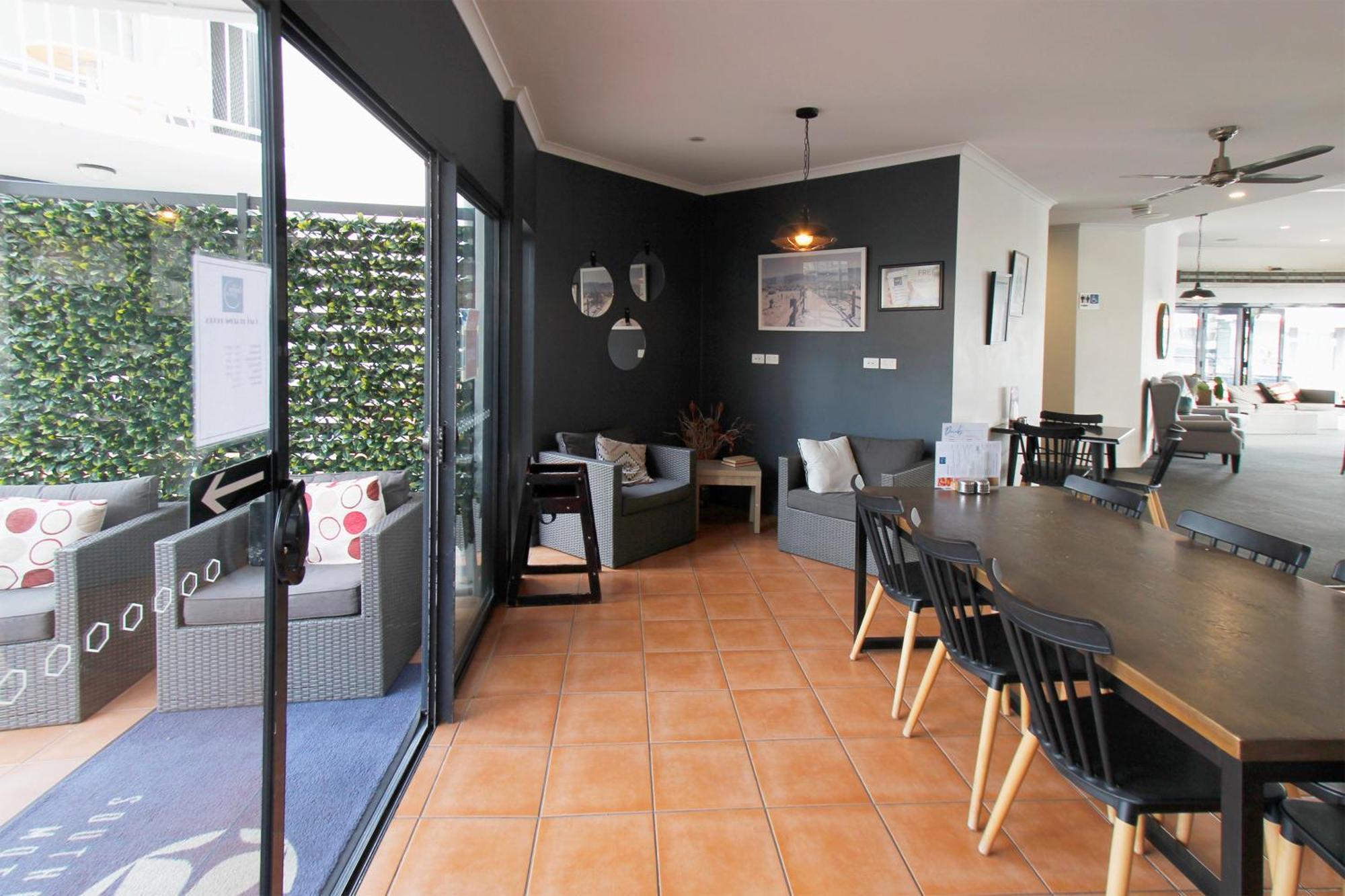 Coffee House Apartment Motel Rockhampton Exterior photo